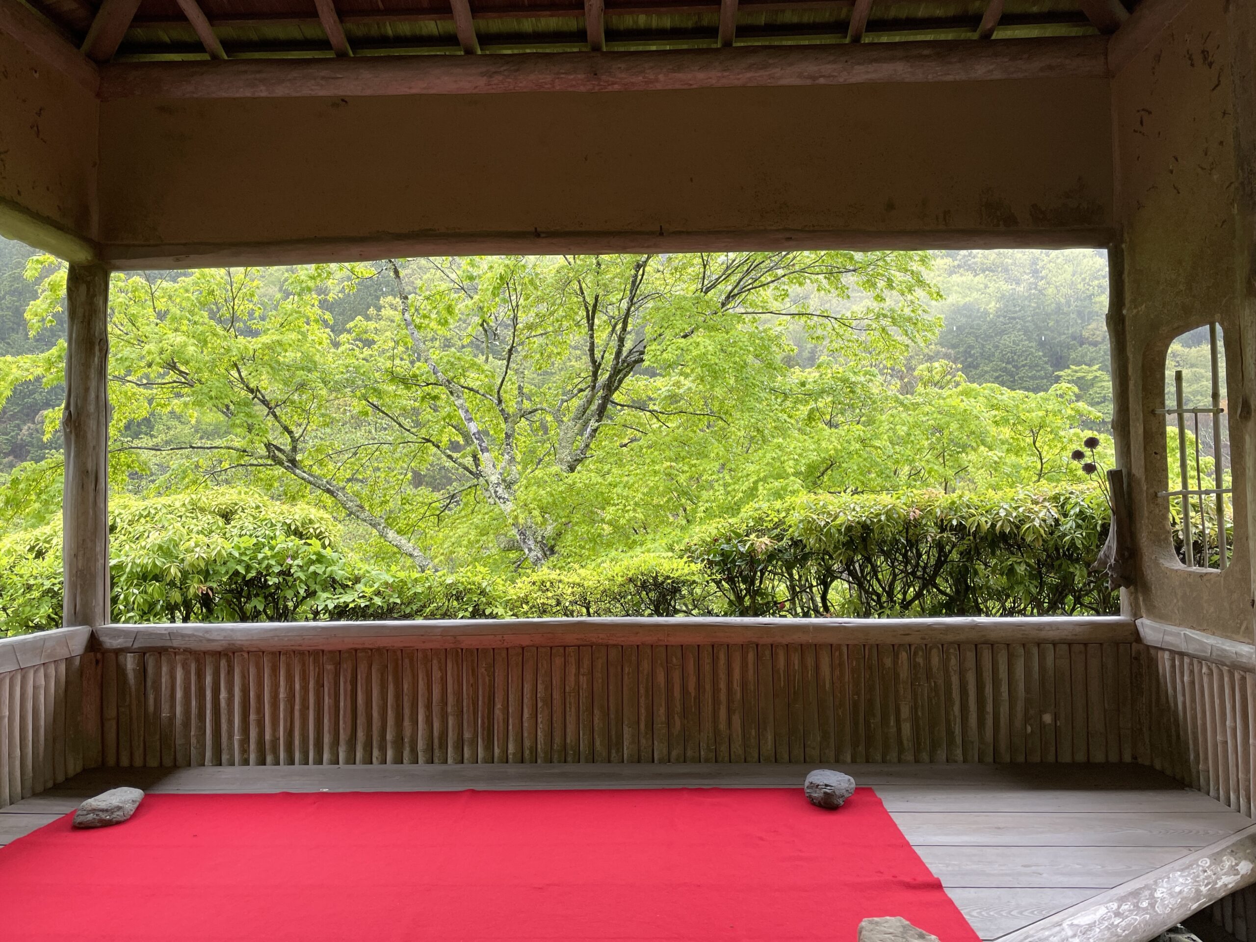 京都鞍馬　二ノ瀬の白龍園　雨に濡れた苔の日本庭園が素晴らしかった