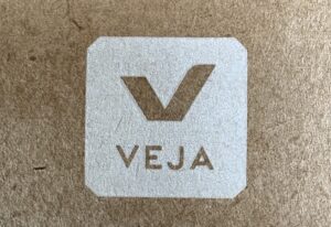 フランス パリ旅行　スニーカー　VEJA　ヴェジャ買ってきた